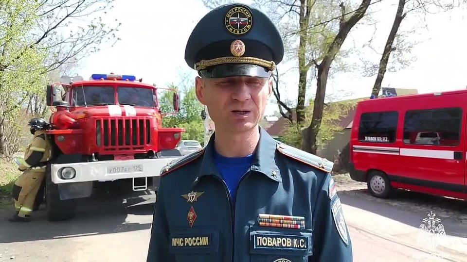 Не жди беды — проверь себя: совместный рейд огнеборцев МЧС России и администрации в пригороде Владивостока В посёлке Трудовое сотрудники МЧС России совместно с администрацией города провели профилактический рейд по пожарной...