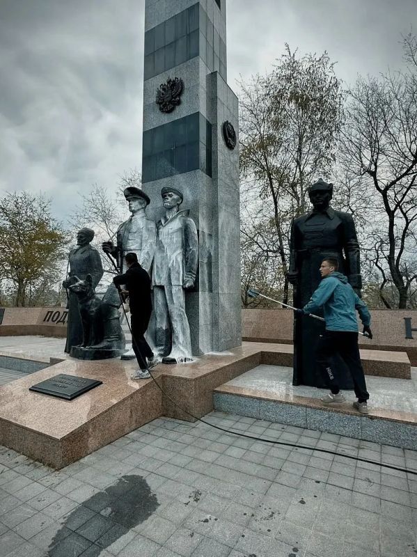 42 памятника обновили во Владивостоке к празднику 42 памятника обновили во Владивостоке к празднику
