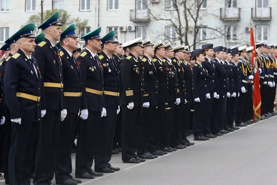 Генеральная репетиция парада Дня Победы прошла на Центральной площади Генеральная репетиция парада Дня Победы прошла на Центральной площади