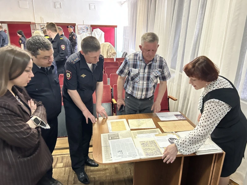 В Приморском крае полицейские Чугуевки посетили окружной музей Александра Фадеева В Приморском крае полицейские Чугуевки посетили окружной музей Александра Фадеева