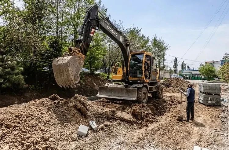 Во Владивостоке активно идёт программа благоустройства дворов Во Владивостоке активно идёт программа благоустройства дворов