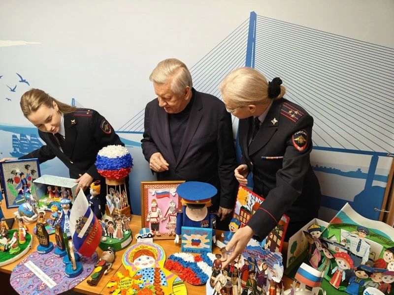 В ПРИМОРСКОМ КРАЕ ПОДВЕДЕНЫ ИТОГИ КОНКУРСА ДЕТСКОГО ТВОРЧЕСТВА «ПОЛИЦЕЙСКИЙ ДЯДЯ СТЕПА» В ПРИМОРСКОМ КРАЕ ПОДВЕДЕНЫ ИТОГИ КОНКУРСА ДЕТСКОГО ТВОРЧЕСТВА «ПОЛИЦЕЙСКИЙ ДЯДЯ СТЕПА»