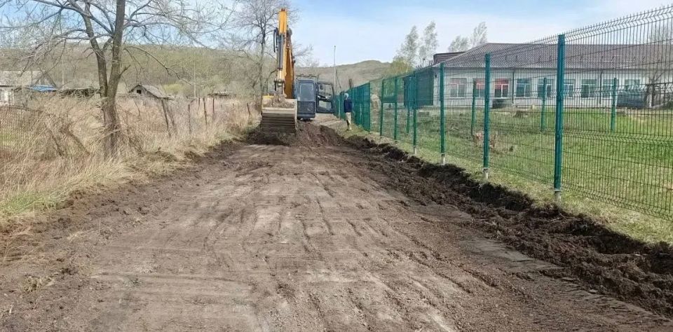 В Надеждинском округе ремонтируют улицы и подъезд к школе В Надеждинском округе ремонтируют улицы и подъезд к школе