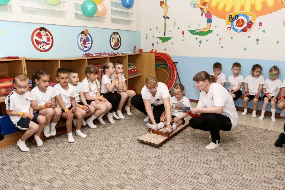 Воспитанники детских садов Находки приняли участие в спартакиаде по программе «Маугли» Воспитанники детских садов Находки приняли участие в спартакиаде по программе «Маугли»