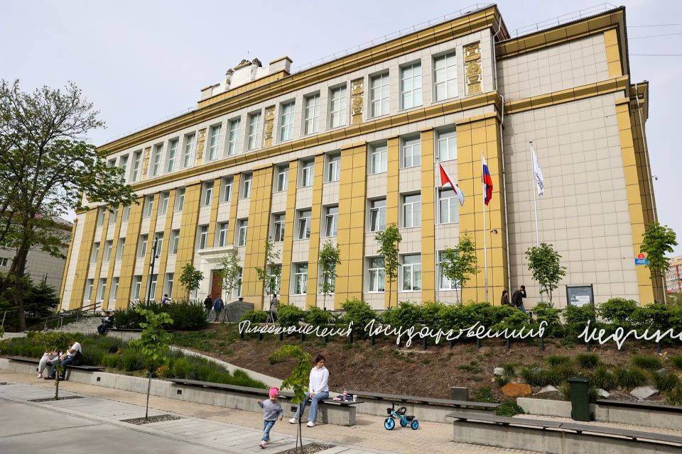 Робот в аптеке и лекарства из дикоросов: как работает умная аптека во Владивостоке? Робот в аптеке и лекарства из дикоросов: как работает умная аптека во Владивостоке?