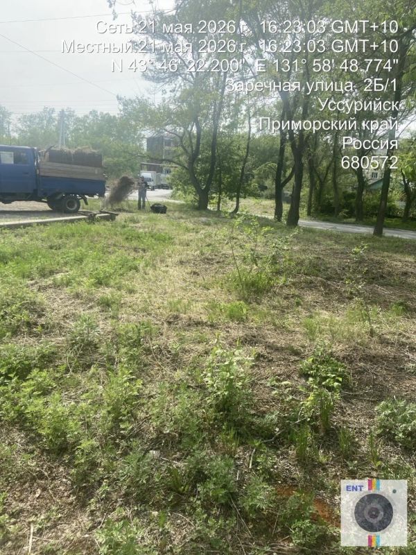 Чистота и порядок: в Уссурийске выкашивают траву Чистота и порядок: в Уссурийске выкашивают траву