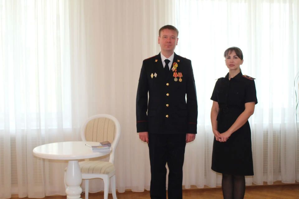 В ЛЕСОЗАВОДСКЕ ПРИМОРСКОГО КРАЯ ПОЛИЦЕЙСКИЕ ПРИНЯЛИ УЧАСТИЕ В АКЦИИ «МЫ – ГРАЖДАНЕ РОССИИ» В ЛЕСОЗАВОДСКЕ ПРИМОРСКОГО КРАЯ ПОЛИЦЕЙСКИЕ ПРИНЯЛИ УЧАСТИЕ В АКЦИИ «МЫ – ГРАЖДАНЕ РОССИИ»