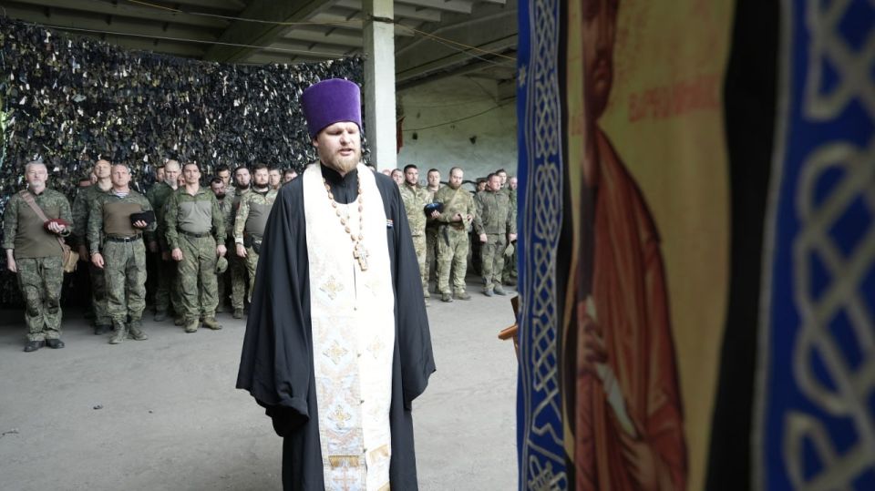 Более 90 бойцов казачьей разведывательной бригады «Терек» отмечены почетными наградами Более 90 бойцов казачьей разведывательной бригады «Терек» отмечены почетными наградами