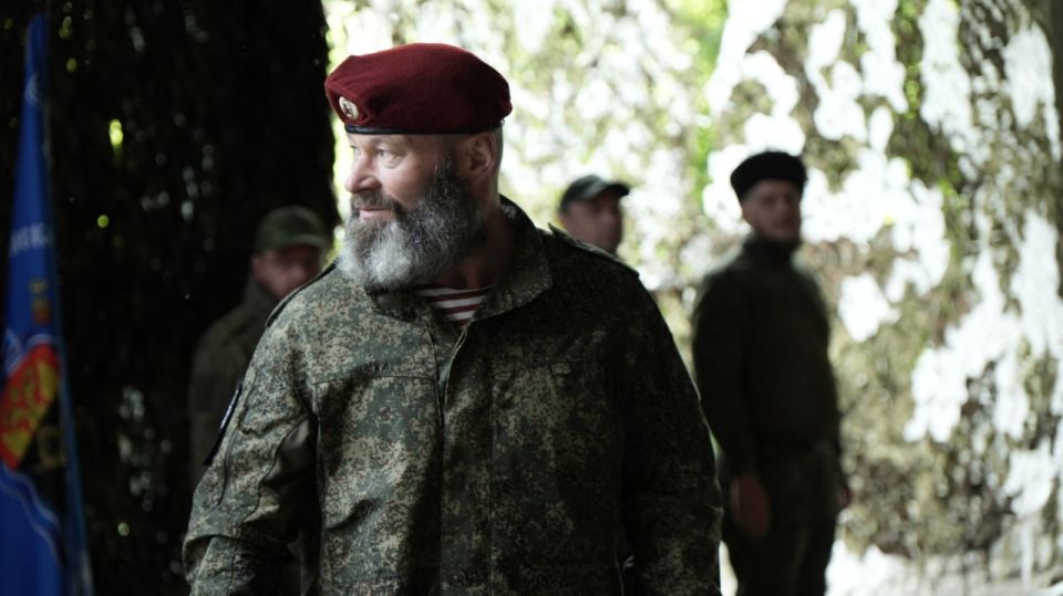 Более 90 бойцов казачьей разведывательной бригады «Терек» отмечены почетными наградами Более 90 бойцов казачьей разведывательной бригады «Терек» отмечены почетными наградами