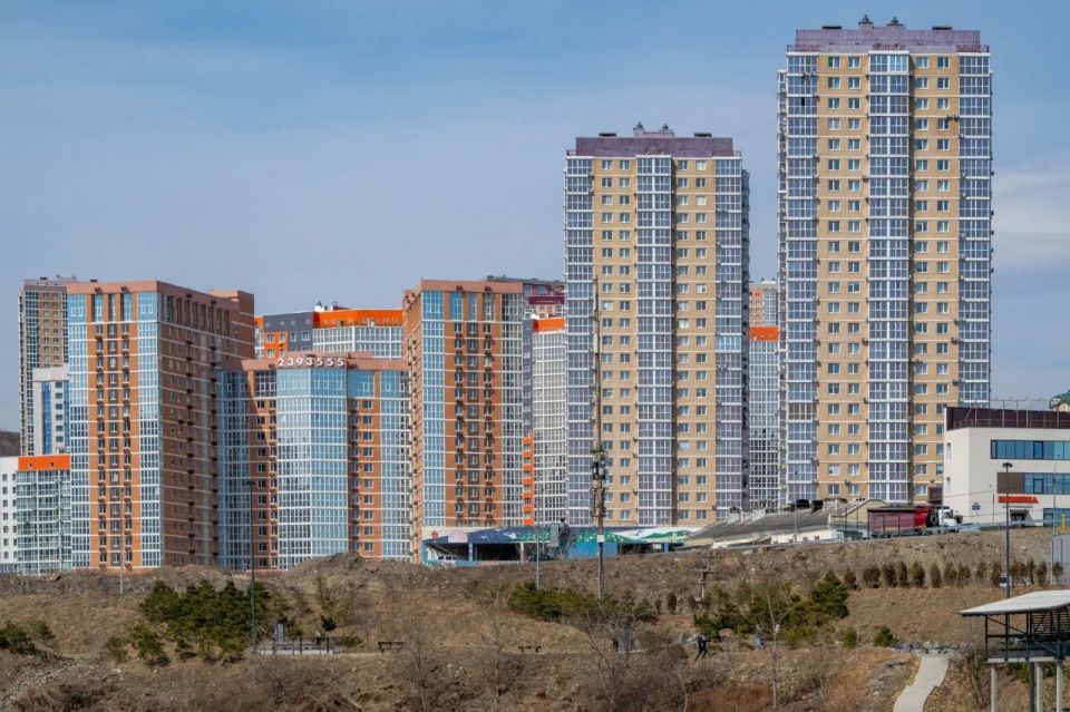 Владивосток занял первое место среди крупных городов России по доле сделок со скидками на первичном рынке жилья