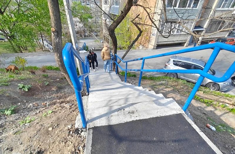 Новые лестницы появились по 14 адресам во Владивостоке Новые лестницы появились по 14 адресам во Владивостоке