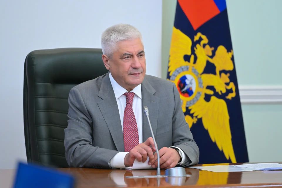Ирина Волк: Накануне Международного дня защиты детей Министр внутренних дел Российской Федерации генерал полиции Российской Федерации Владимир Колокольцев провел торжественную церемонию награждения 17 подростков из 13... Ирина Волк: Накануне Международного дня защиты детей Министр внутренних дел Российской Федерации генерал полиции Российской Федерации Владимир Колокольцев провел торжественную церемонию награждения 17 подростков из 13...