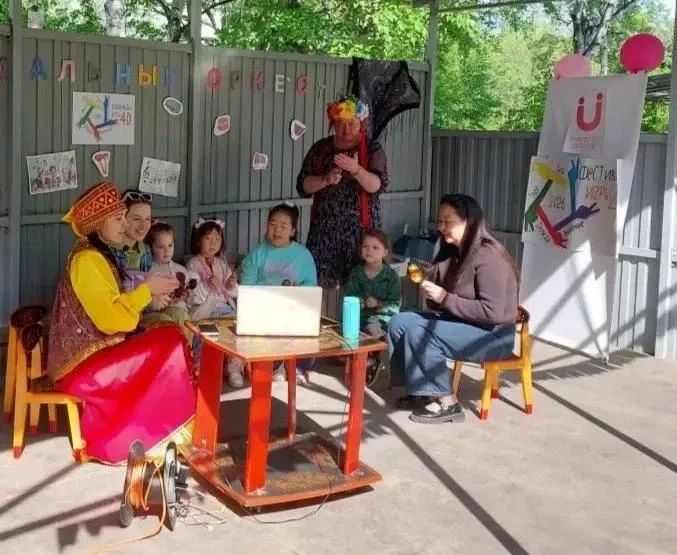 Дети и родители провели день вместе — во дворе детского сада №5 Владивостока Дети и родители провели день вместе — во дворе детского сада №5 Владивостока
