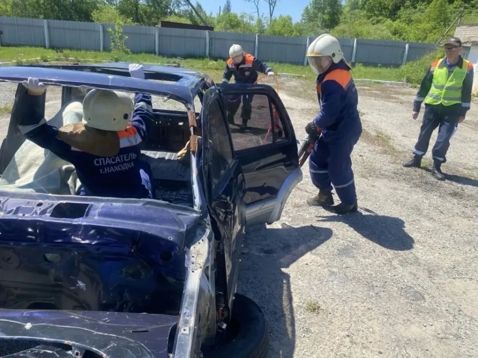 В Находке прошли тактико-специальные учения спасателей
