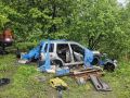 Во Владивостоке продолжают убирать брошенные автомобили с улиц города