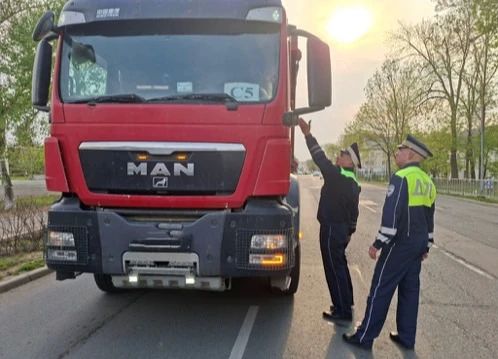 В Артеме в ходе профилактического рейда «Грузовик» к ответственности привлечены 19 водителей и 3 должностных лица