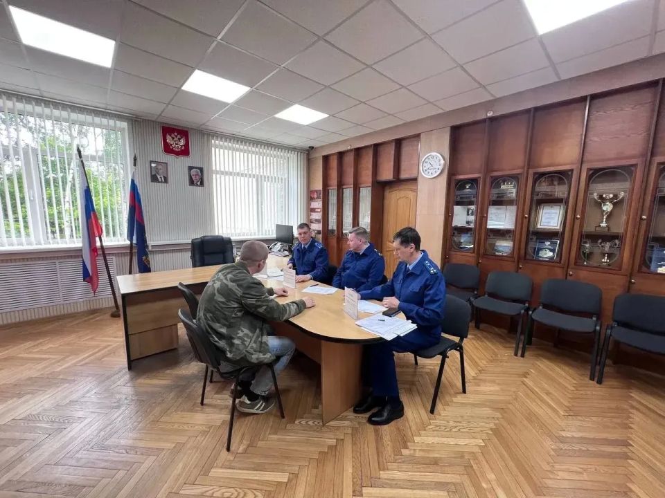 Сегодня заместитель прокурора Приморского края Степан Тюкавкин провел личный прием граждан Сегодня заместитель прокурора Приморского края Степан Тюкавкин провел личный прием граждан