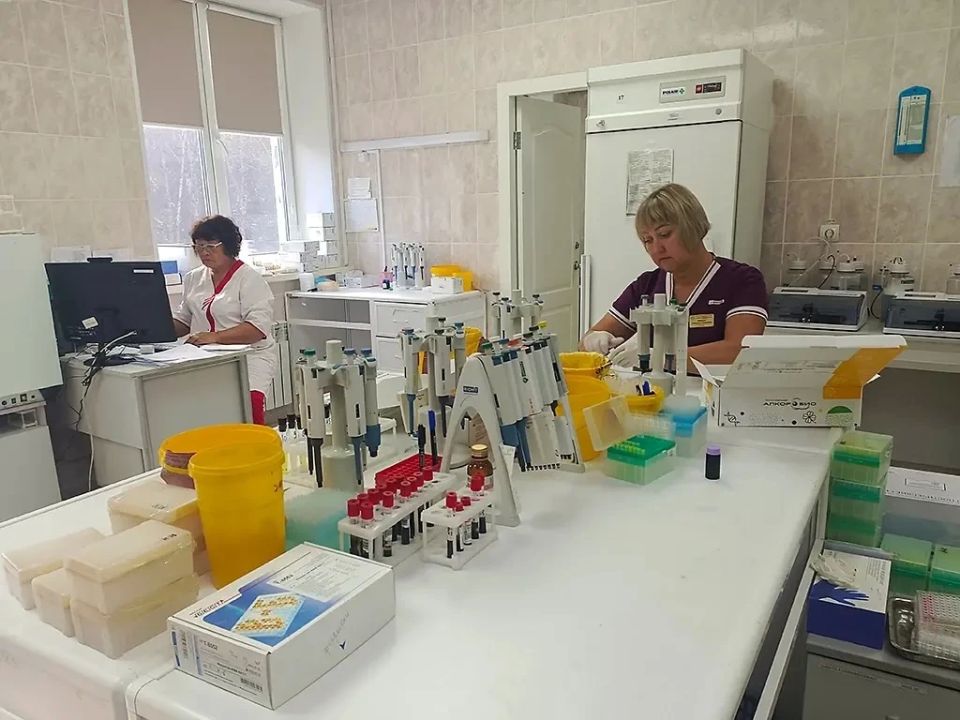 10 000 исследований ежедневно: как работает централизованная лаборатория Находкинской городской больницы 10 000 исследований ежедневно: как работает централизованная лаборатория Находкинской городской больницы