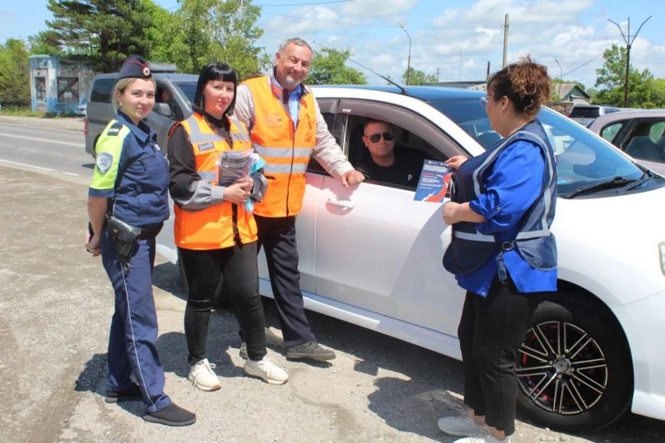 В МИХАЙЛОВСКОМ ОКРУГЕ ПРИМОРЬЯ СОТРУДНИКИ ГОСАВТОИНСПЕКЦИИ И ДРУЖИННИКИ ПРОВЕЛИ ПРОФИЛАКТИЧЕСКУЮ АКЦИЮ «ВНИМАНИЕ, ПЕРЕЕЗД!» В МИХАЙЛОВСКОМ ОКРУГЕ ПРИМОРЬЯ СОТРУДНИКИ ГОСАВТОИНСПЕКЦИИ И ДРУЖИННИКИ ПРОВЕЛИ ПРОФИЛАКТИЧЕСКУЮ АКЦИЮ «ВНИМАНИЕ, ПЕРЕЕЗД!»