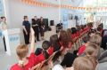 В ПРИМОРСКОМ КРАЕ В ПРЕДДВЕРИИ ДНЯ РОССИИ ПОЛИЦЕЙСКИЕ ТОРЖЕСТВЕННО ВРУЧИЛИ ПАСПОРТ УЧАСТНИЦЕ СМЕНЫ ВДЦ «ОКЕАН»