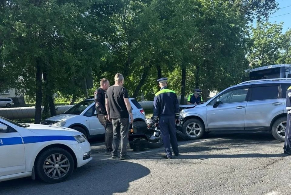 ГОСАВТОИНСПЕКЦИЯ АРТЕМА УСТАНАВЛИВАЕТ ОБСТОЯТЕЛЬСТВА ДТП С ДВУМЯ ПОСТРАДАВШИМИ ГОСАВТОИНСПЕКЦИЯ АРТЕМА УСТАНАВЛИВАЕТ ОБСТОЯТЕЛЬСТВА ДТП С ДВУМЯ ПОСТРАДАВШИМИ
