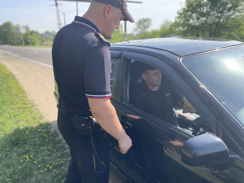 В Приморье полицейские и дружинники напомнили жителям Ханкайского округа о правилах противопожарной безопасности В Приморье полицейские и дружинники напомнили жителям Ханкайского округа о правилах противопожарной безопасности