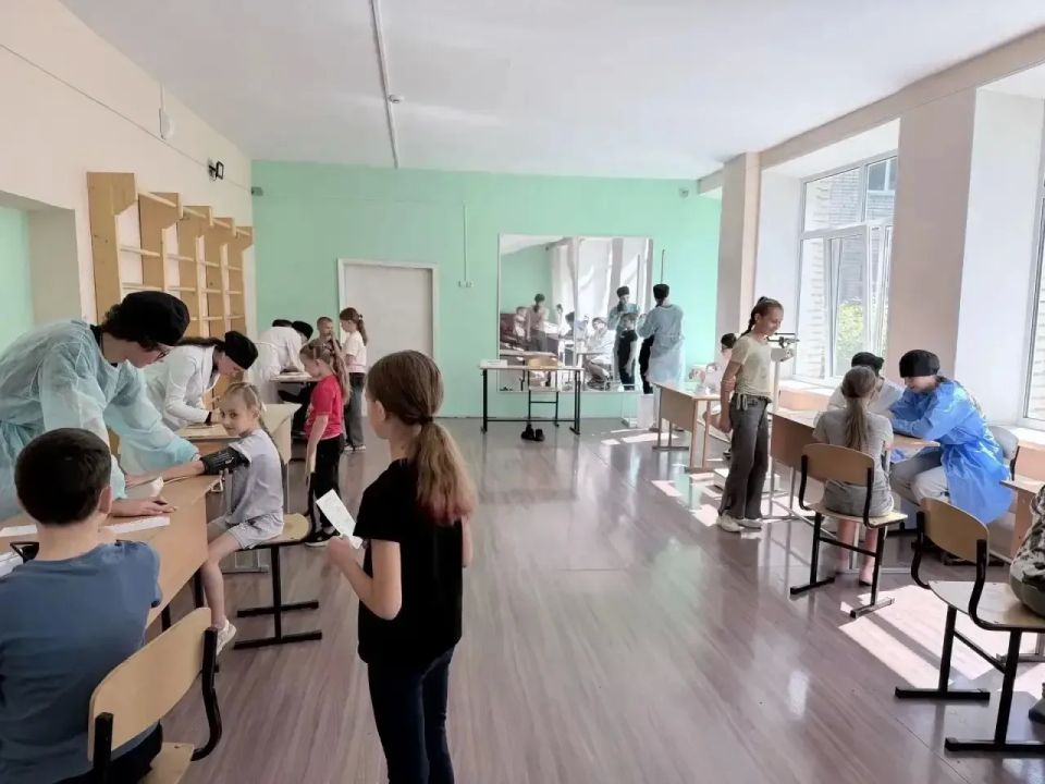 В Лесозаводске школьники провели День здоровья для младших классов В Лесозаводске школьники провели День здоровья для младших классов