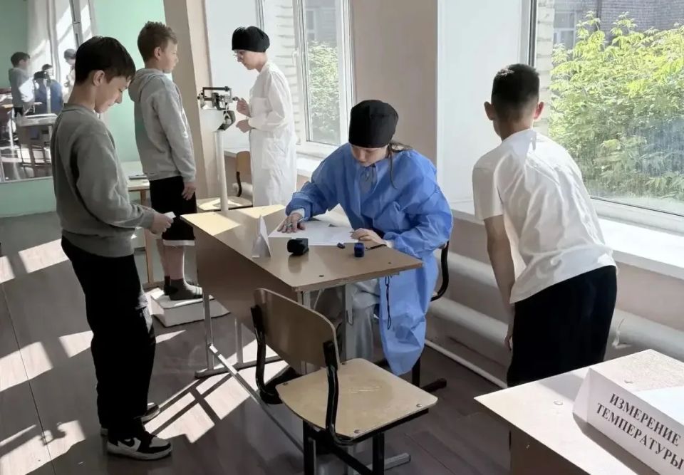 В Лесозаводске школьники провели День здоровья для младших классов В Лесозаводске школьники провели День здоровья для младших классов