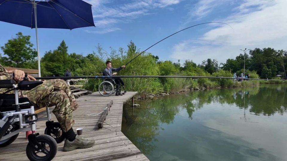 Спорт и единство: в парке «Озера» прошли соревнования «СВОи на рыбалке» Спорт и единство: в парке «Озера» прошли соревнования «СВОи на рыбалке»