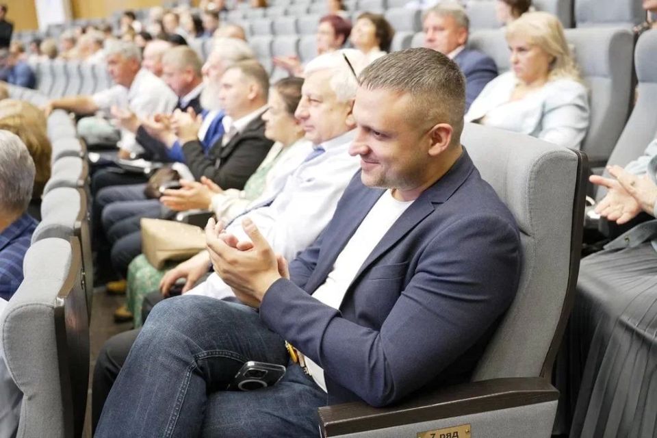 Служение людям — главная миссия медицины Служение людям — главная миссия медицины