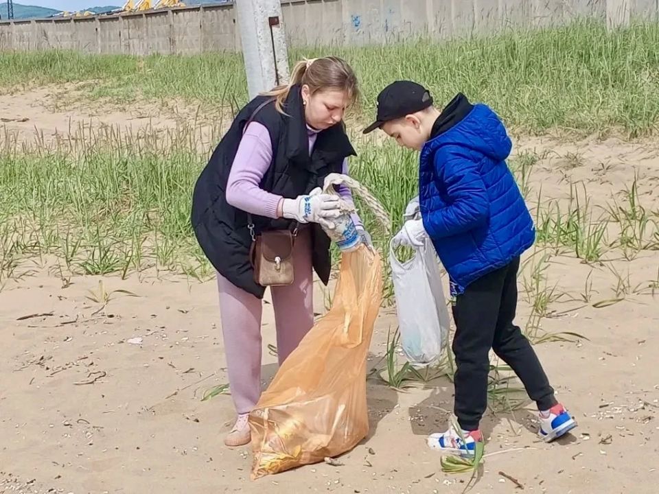 Дом детского творчества поддержал акцию «Вода России» Дом детского творчества поддержал акцию «Вода России»