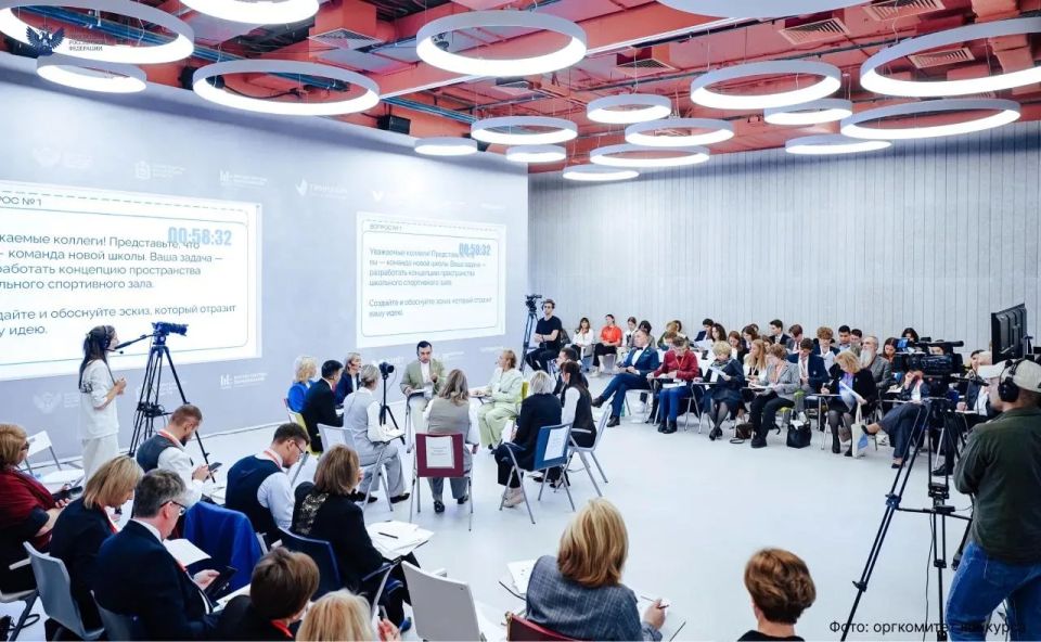 Директор школы из Приморья прошёл во второй тур конкурса «Директор года России — 2026» Директор школы из Приморья прошёл во второй тур конкурса «Директор года России — 2026»