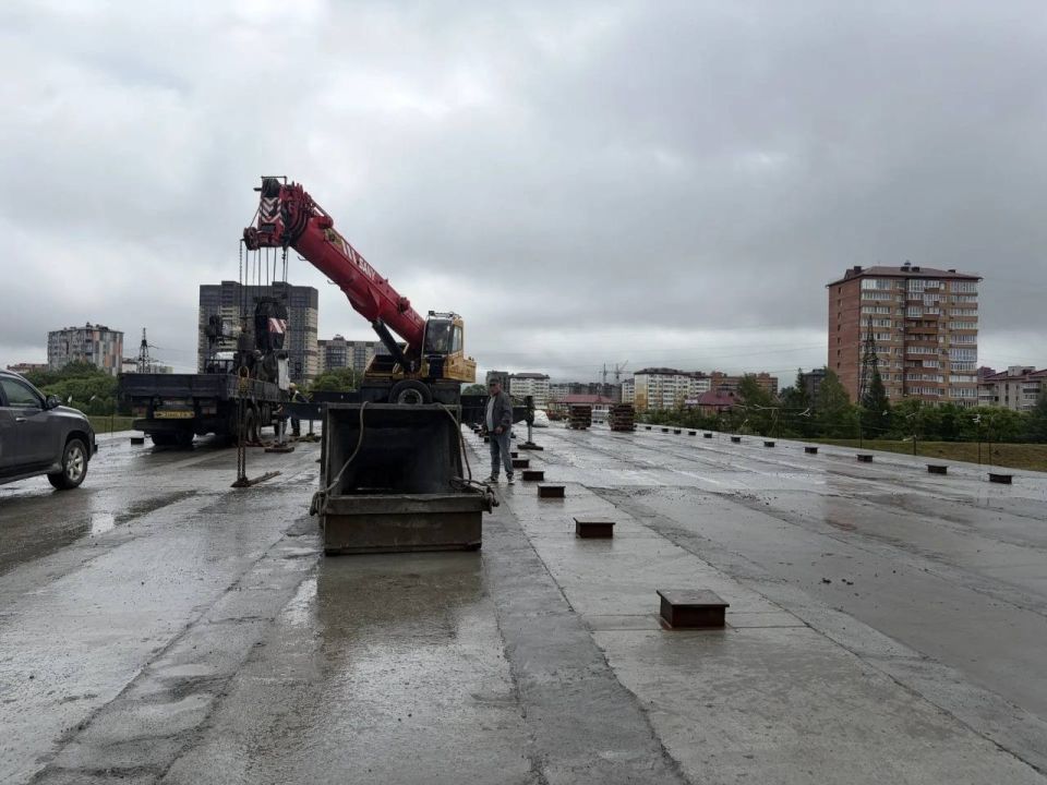 Евгений Корж: На мосту через реку Раковка в Уссурийске продолжаются работы по реконструкции Евгений Корж: На мосту через реку Раковка в Уссурийске продолжаются работы по реконструкции