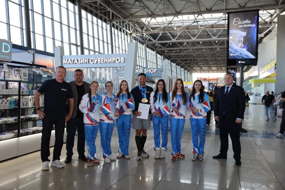 Приморье встречает героя! Иван Штыль вернулся домой с золотом чемпионата Европы! Приморье встречает героя! Иван Штыль вернулся домой с золотом чемпионата Европы!