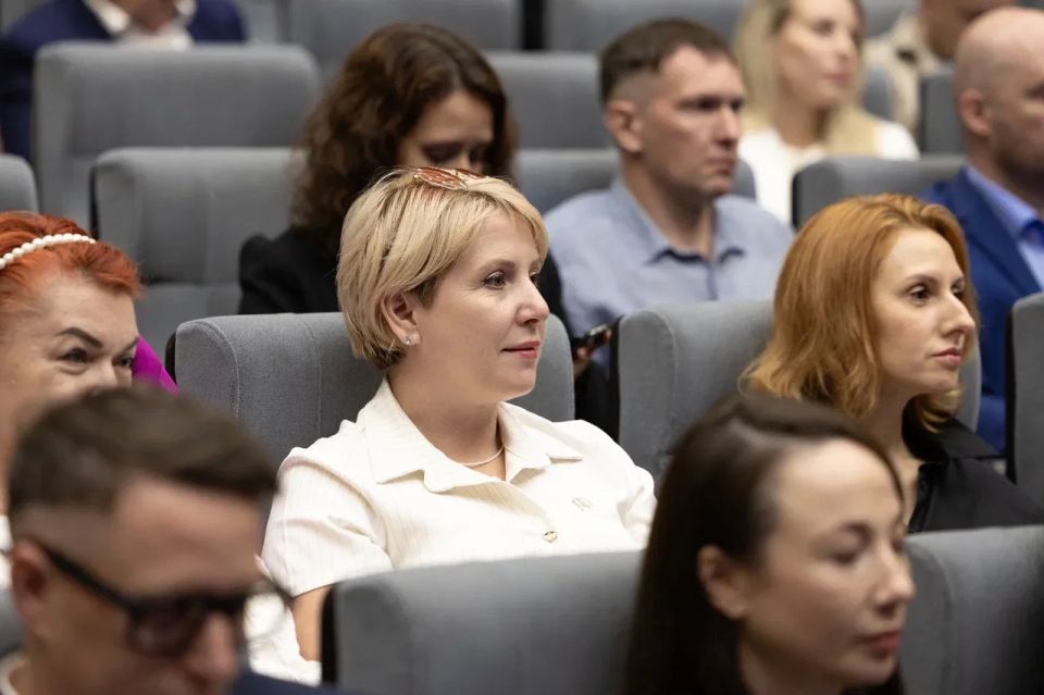 Константин Шестаков: Торжественное мероприятие, посвящённое 20-летию Приморского краевого отделения «Опоры России», состоялось сегодня в большом зале Правительства Приморского края Константин Шестаков: Торжественное мероприятие, посвящённое 20-летию Приморского краевого отделения «Опоры России», состоялось сегодня в большом зале Правительства Приморского края