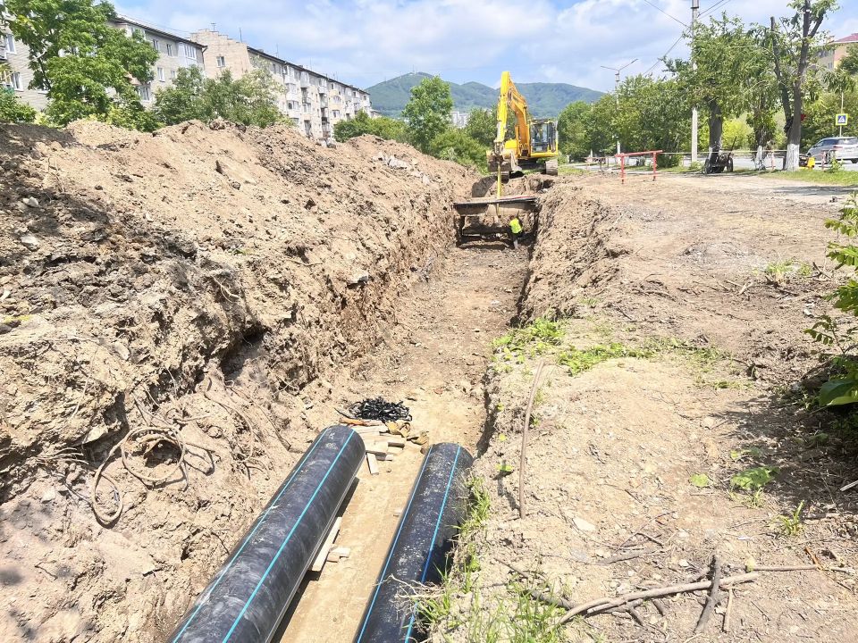 В Находке строят новый канализационный коллектор на улице Спортивная В Находке строят новый канализационный коллектор на улице Спортивная