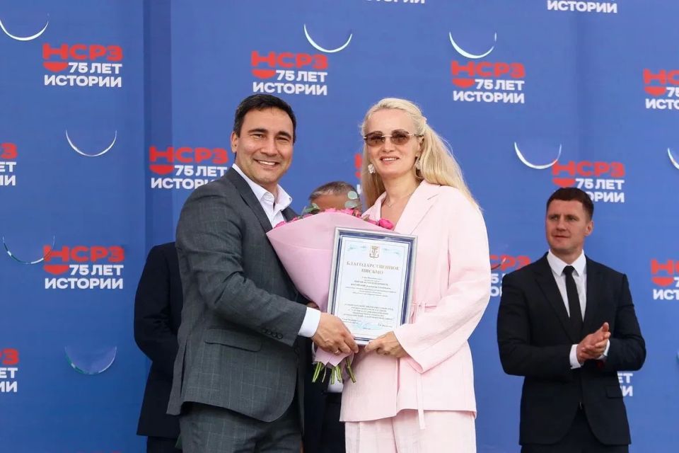 Юбилей Находкинского судоремонтного завода в фоторепортаже Татьяны Невежиной Юбилей Находкинского судоремонтного завода в фоторепортаже Татьяны Невежиной