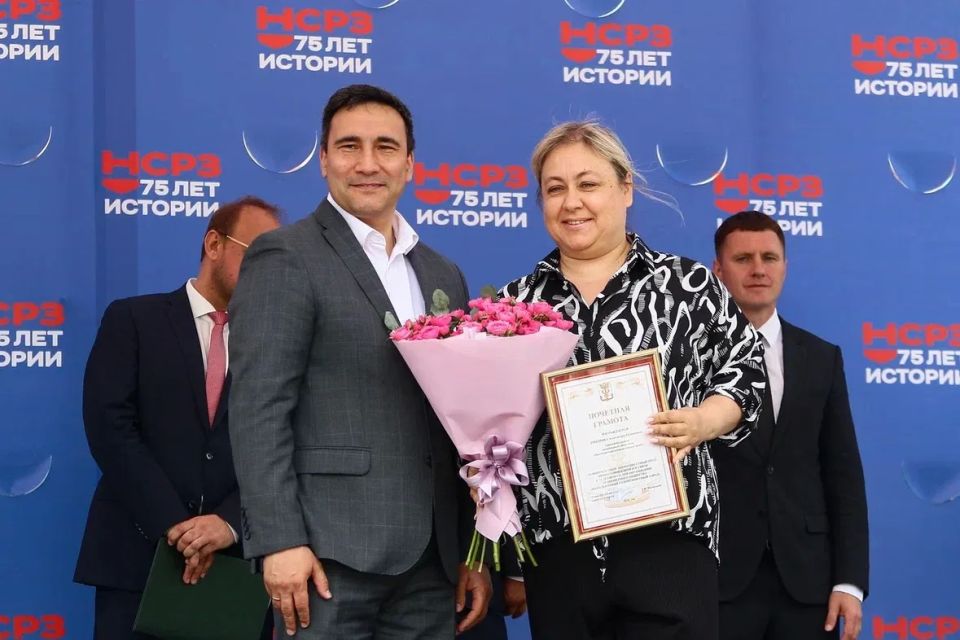 Юбилей Находкинского судоремонтного завода в фоторепортаже Татьяны Невежиной Юбилей Находкинского судоремонтного завода в фоторепортаже Татьяны Невежиной