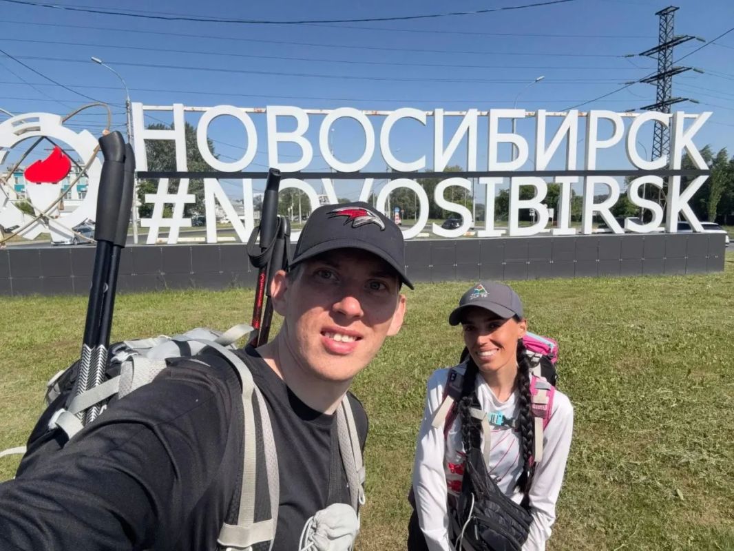 Москвичи, идущие пешком во Владивосток, добрались до Новосибирска