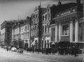 Кинотеатр «Уссури». Памятник архитектуры, построенный в 1921–1927 годах. Открылся 29 октября 1927 года показом фильма «Поэт и царь» и стал самым посещаемым в городе