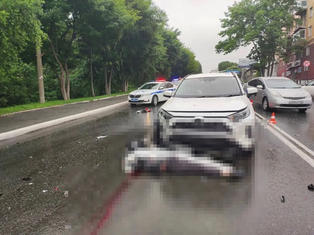 Госавтоинспекция Находки работает на месте автоаварии со смертельным исходом Госавтоинспекция Находки работает на месте автоаварии со смертельным исходом