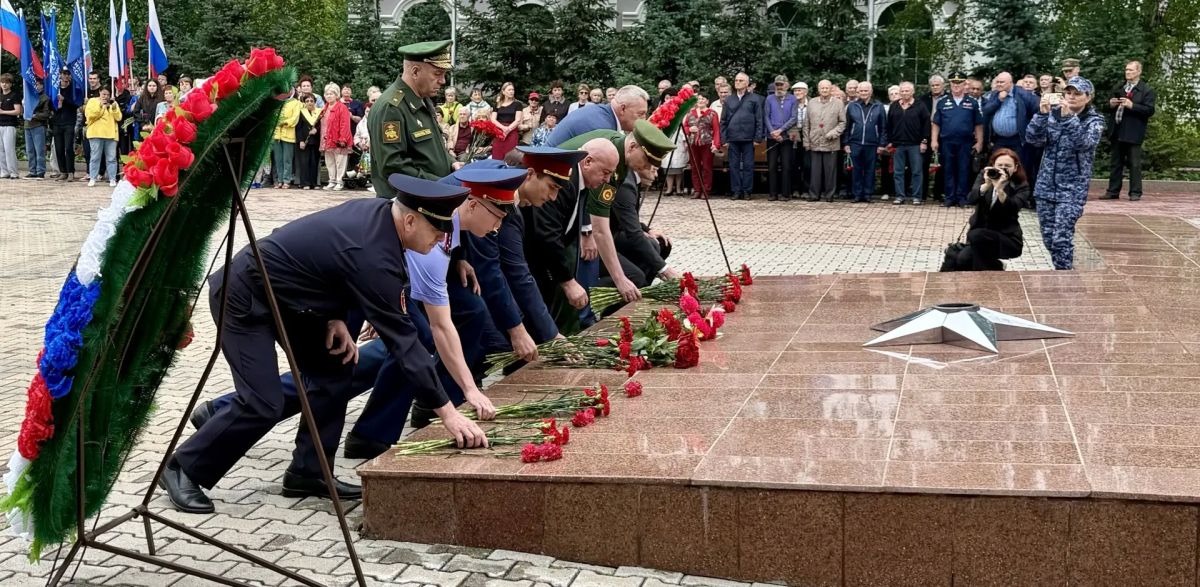 Сотрудники отдела по городу Уссурийску приняли участие в памятном митинге Сотрудники отдела по городу Уссурийску приняли участие в памятном митинге