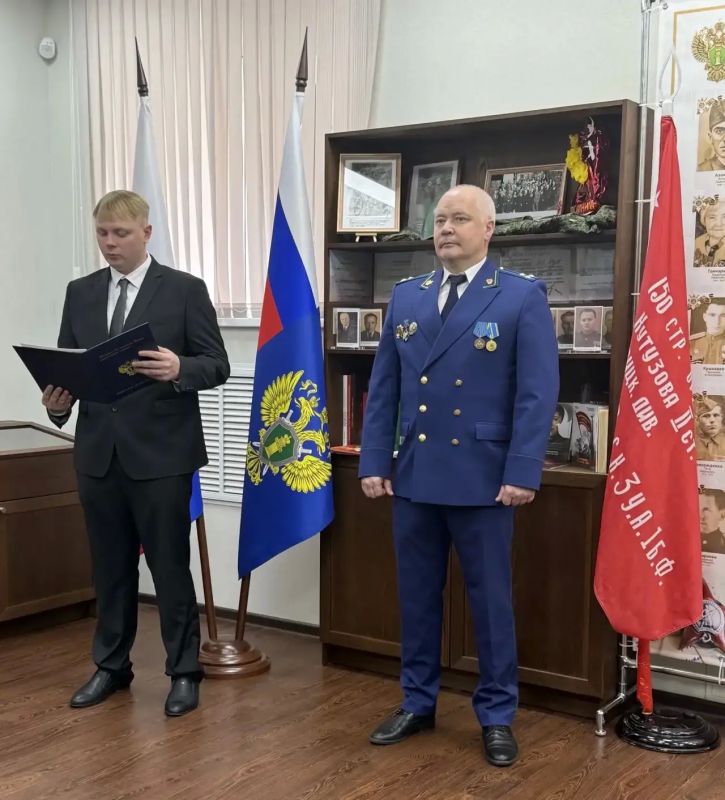 В прокуратуре Приморья состоялось очередное заседание аттестационной комиссии, на котором приняты решения о соответствии занимаемым должностям в отношении 12 прокурорских работников краевого ведомства В прокуратуре Приморья состоялось очередное заседание аттестационной комиссии, на котором приняты решения о соответствии занимаемым должностям в отношении 12 прокурорских работников краевого ведомства