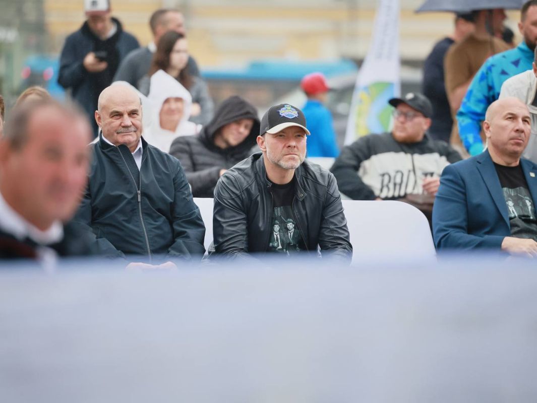 Праздник спорта и дружбы в самом центре Владивостока Праздник спорта и дружбы в самом центре Владивостока