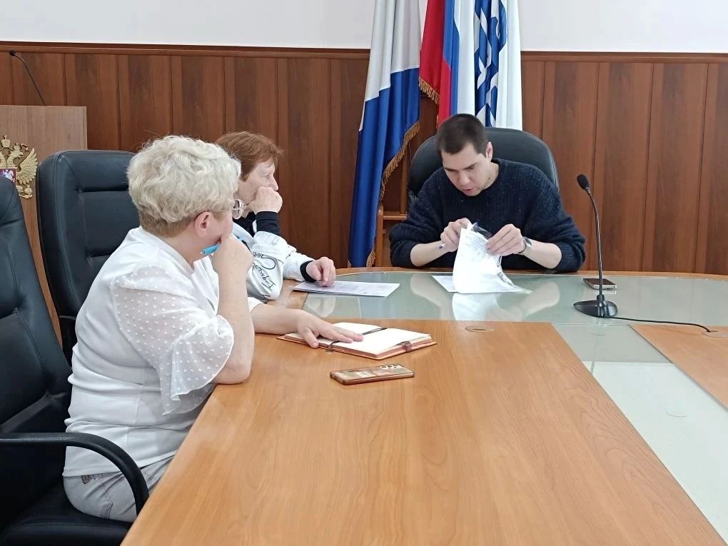 Выездной приём для семей ветеранов боевых действий организовали в Находке Выездной приём для семей ветеранов боевых действий организовали в Находке