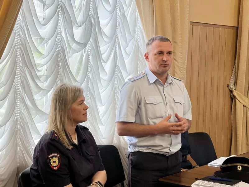В Находке Приморского края полицейские приняли участие в ярмарке трудоустройства В Находке Приморского края полицейские приняли участие в ярмарке трудоустройства