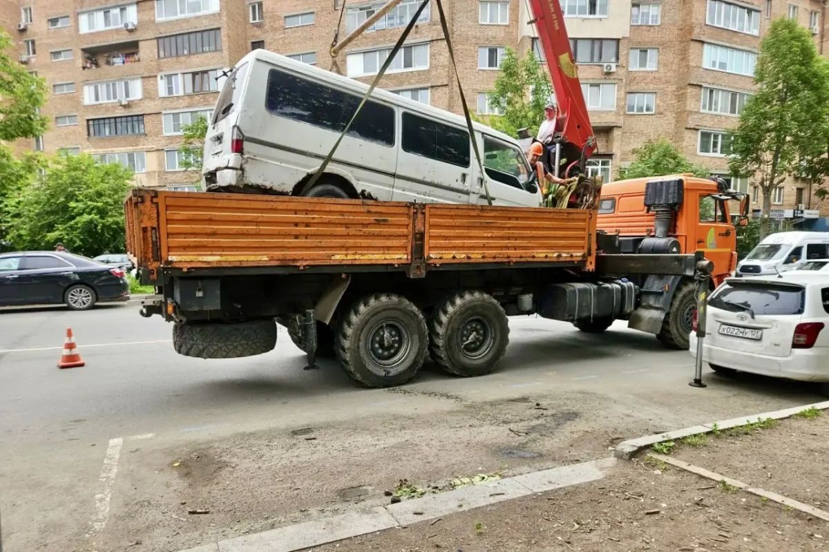 753 незаконных объекта демонтировали во Владивостоке с начала года 753 незаконных объекта демонтировали во Владивостоке с начала года