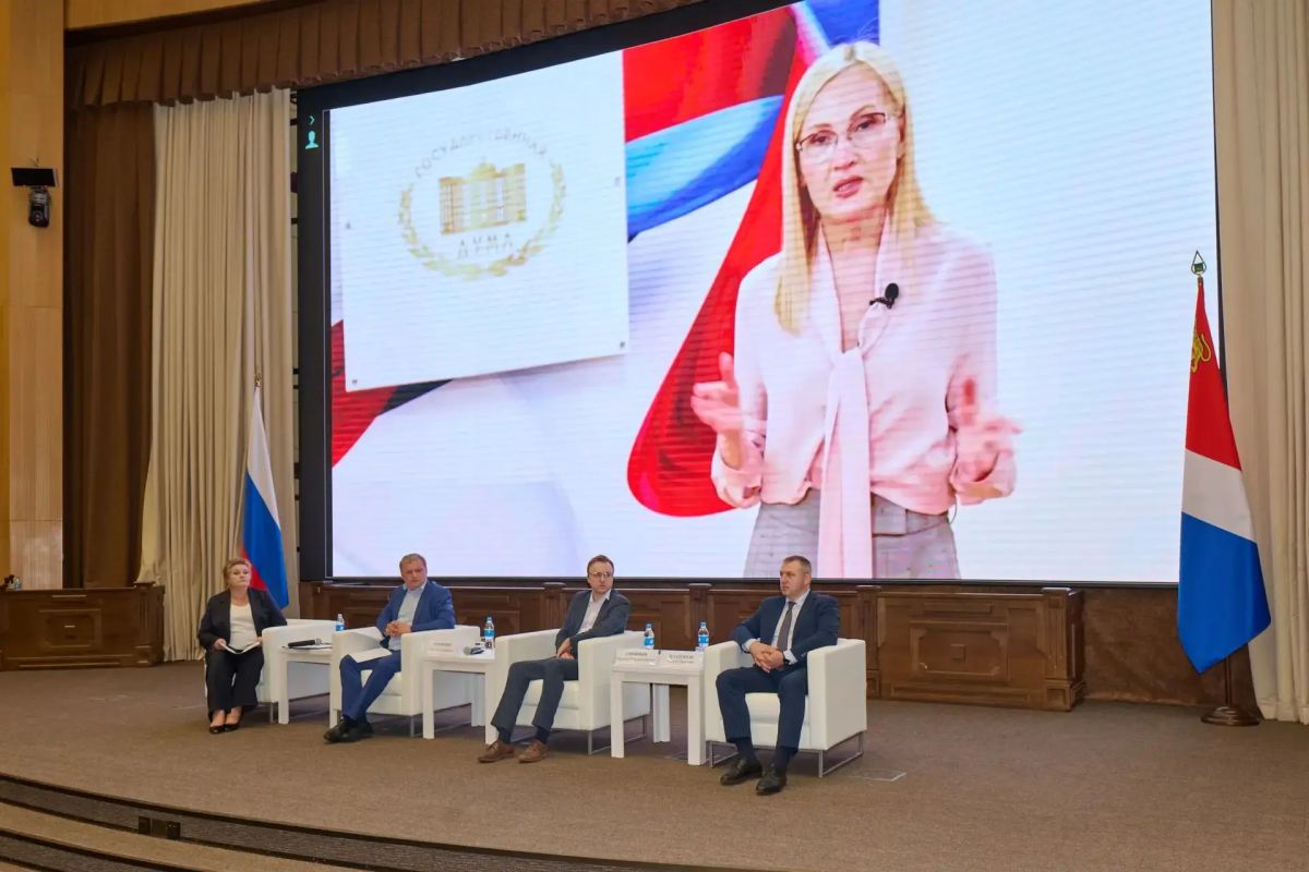 В Правительстве Приморского края состоялась стратегическая сессия по увековечению памяти жертв геноцида советского народа В Правительстве Приморского края состоялась стратегическая сессия по увековечению памяти жертв геноцида советского народа
