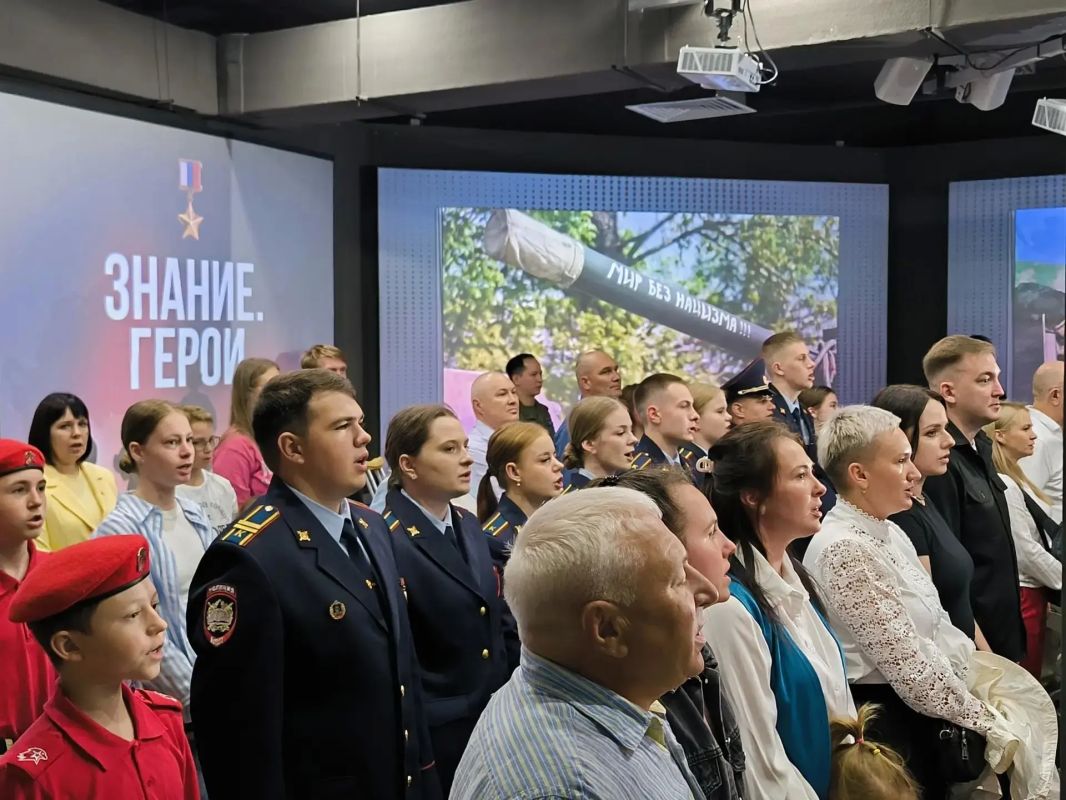 Во Владивостоке проходит выставка «Знание
