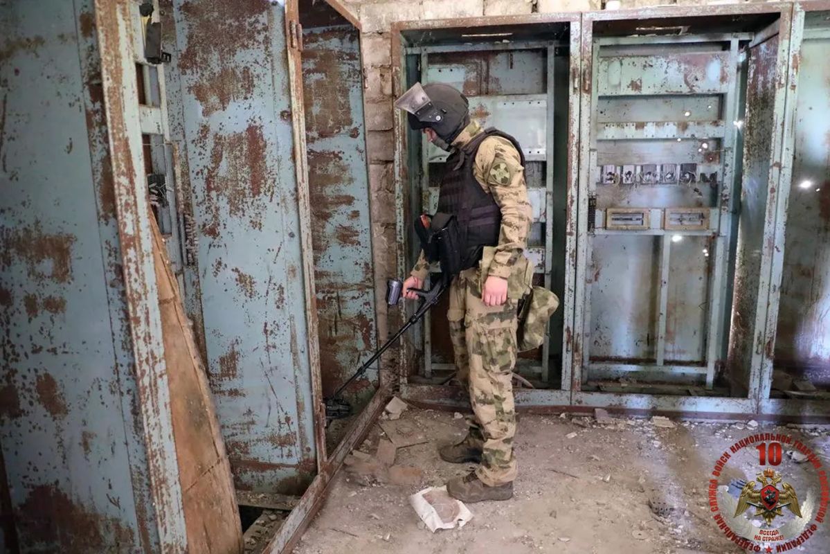 В ЛНР росгвардейцы обнаружили и уничтожили взрывоопасные предметы В ЛНР росгвардейцы обнаружили и уничтожили взрывоопасные предметы